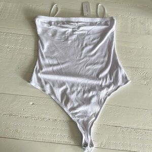 SWS essentials size medium bodysuit halter white NWT